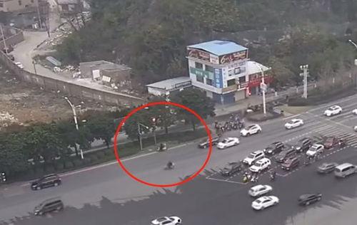 韩城东湖吃瓜事件真相视频,真相视频曝光背后的真相