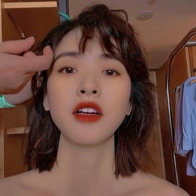 谭松韵吃瓜王凯视频,甜蜜互动引网友热议